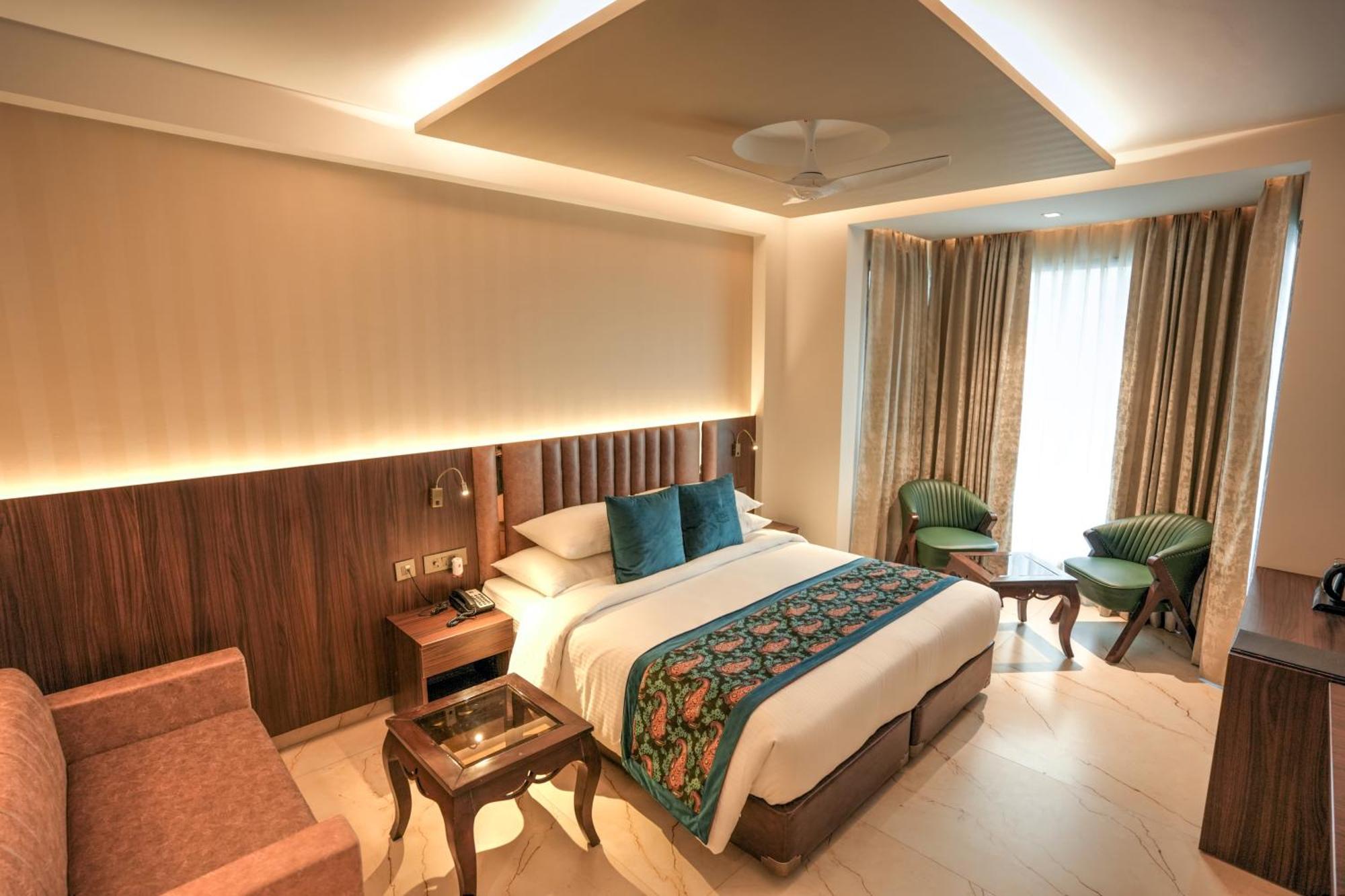 Rj Hotel - Managed By Atithi House Grander Noida Exterior foto