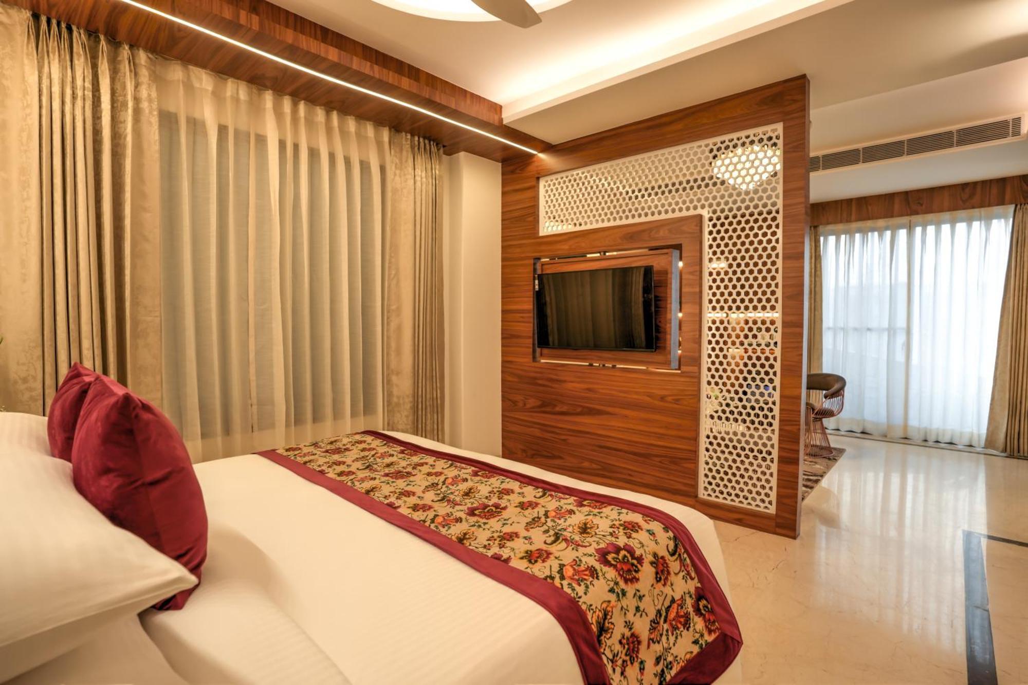 Rj Hotel - Managed By Atithi House Grander Noida Exterior foto