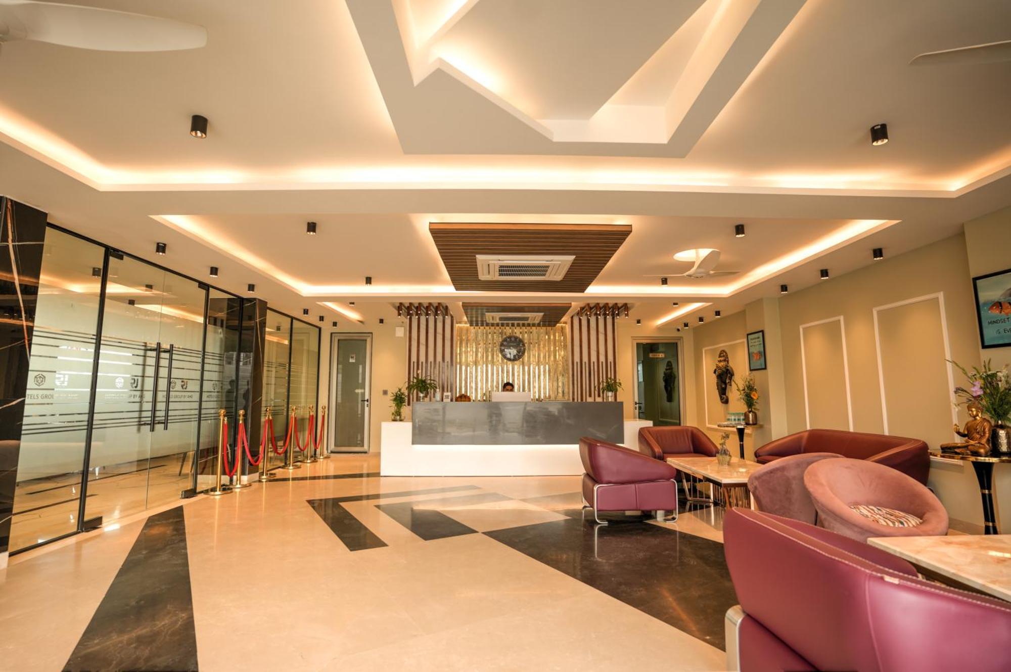 Rj Hotel - Managed By Atithi House Grander Noida Exterior foto